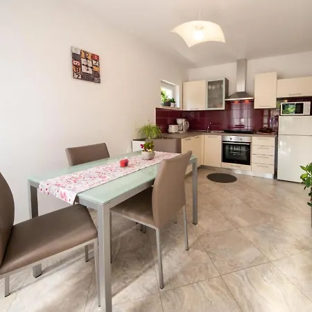 Appartement Nada By Interhome Lovran